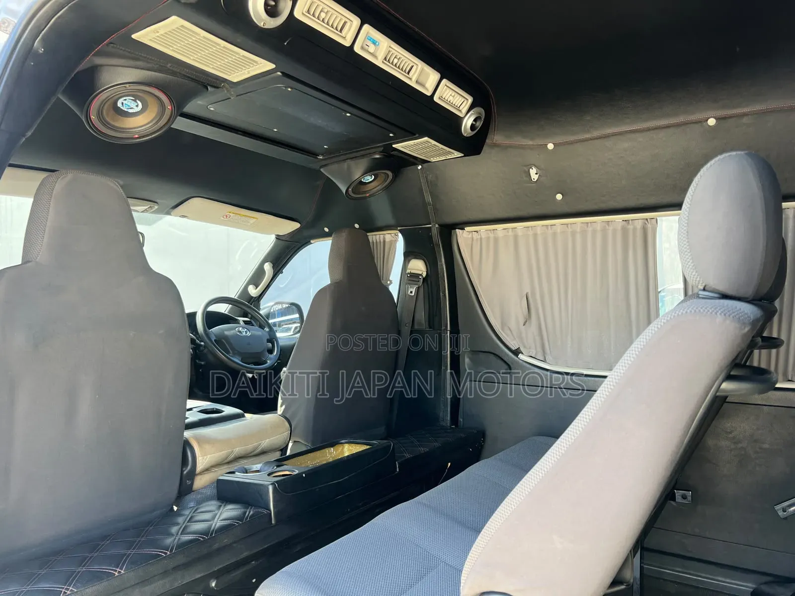 Toyota HiAce 2019 Silver