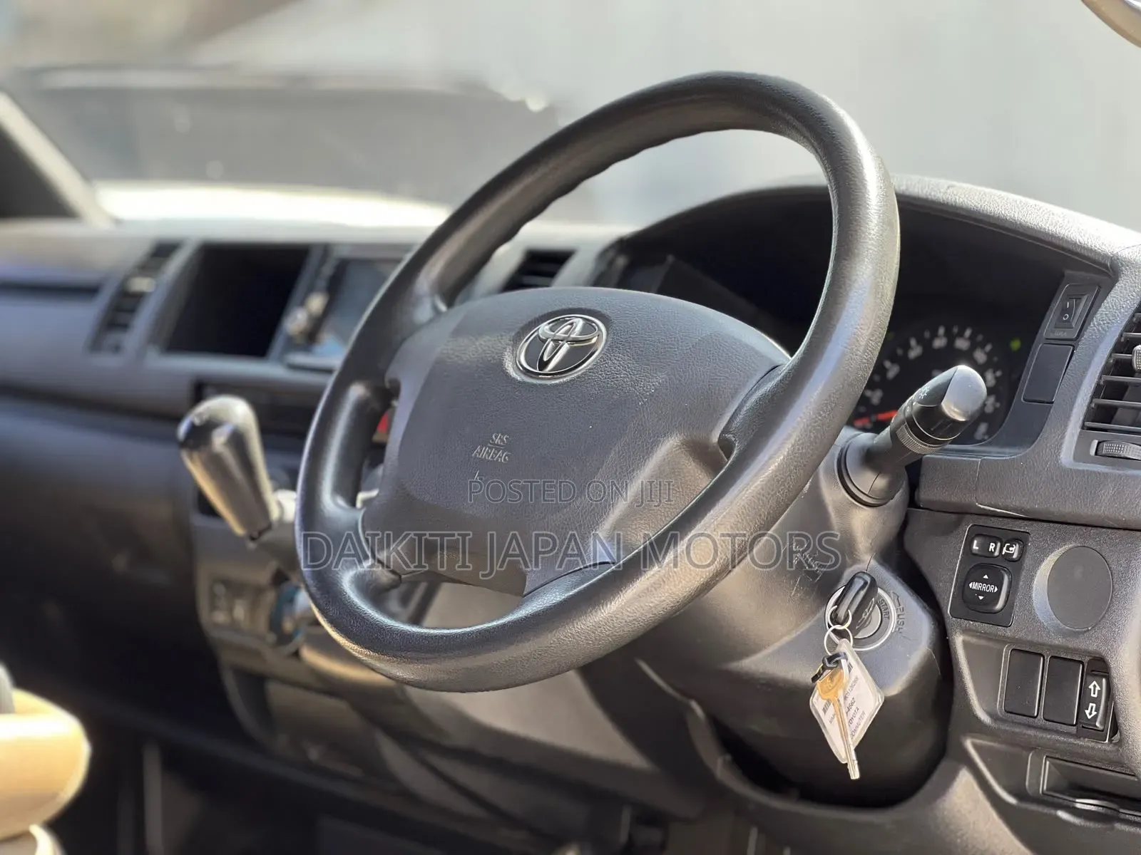 Toyota HiAce 2019 Silver
