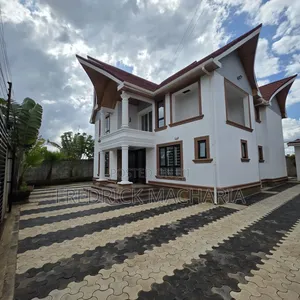 5bdrm Maisonette in Karuguru, Kamakis for sale