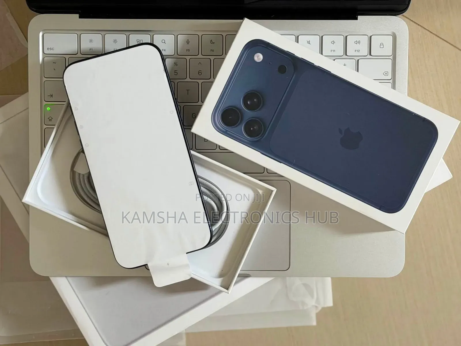 New Apple iPhone 17 Pro Max 256 GB Blue