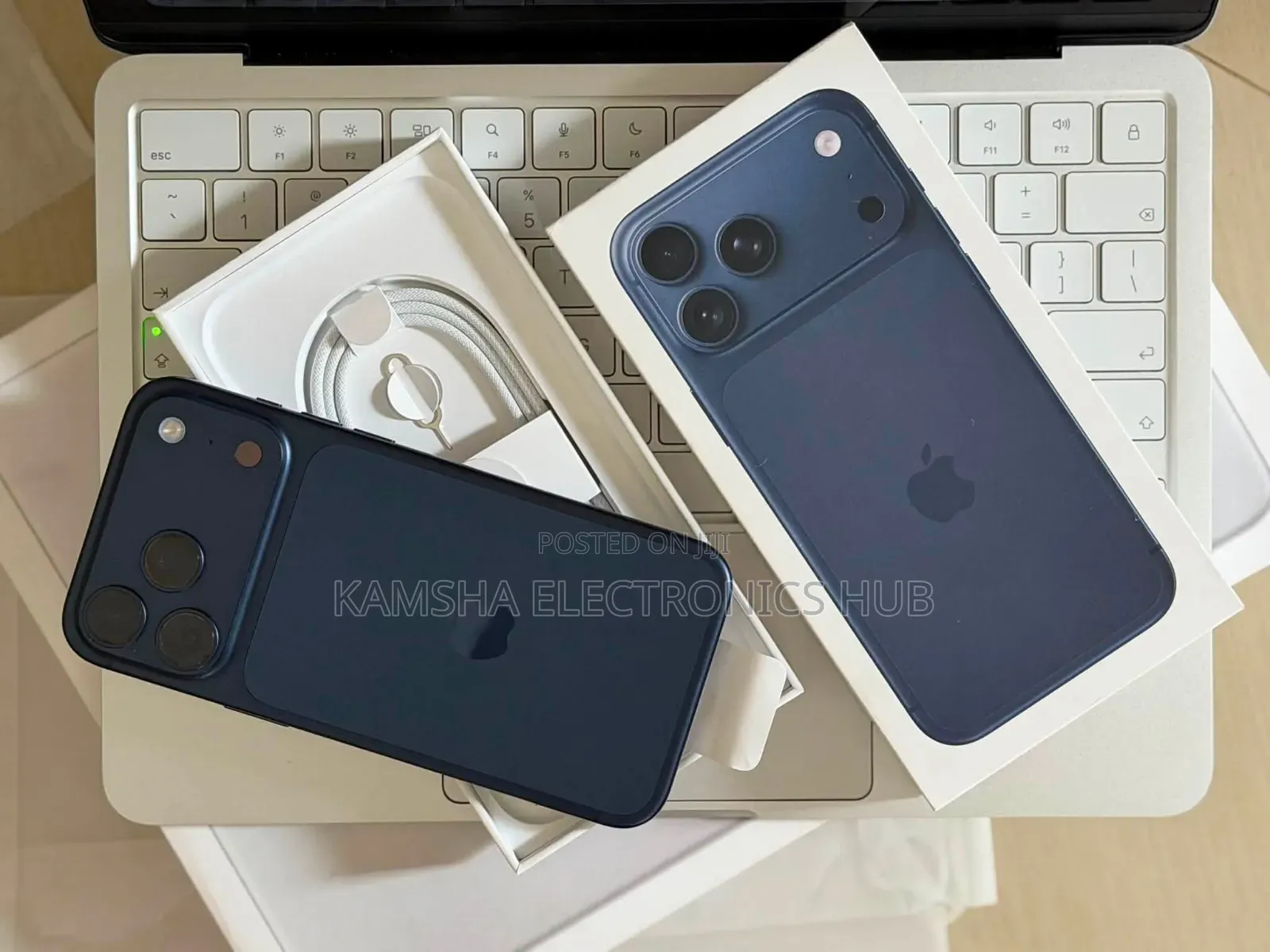 New Apple iPhone 17 Pro Max 256 GB Blue