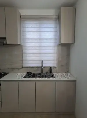 Let Your Windows Shine With Horizontal Office Window Blinds