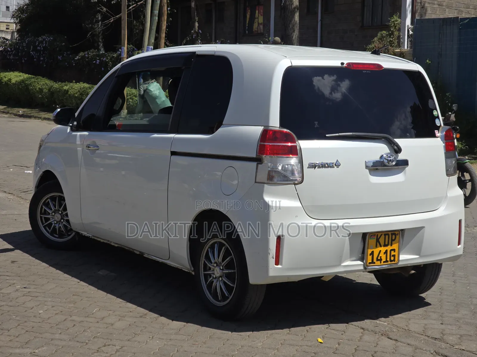 Toyota Spade 2017 White