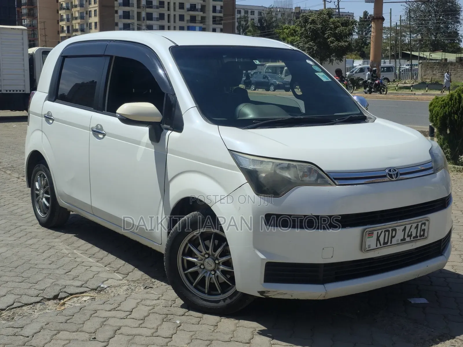Toyota Spade 2017 White