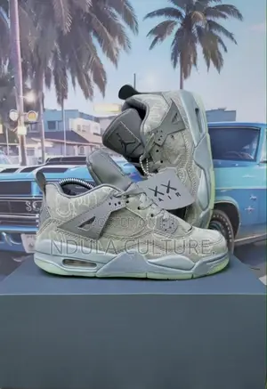 Jordan 4 Kaws