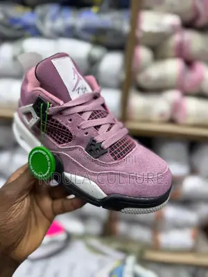 Air Jordan 4 Retro Orchid