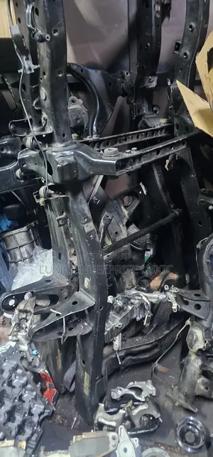 Rn85 Hilux Front Chassis