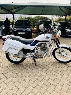 New Honda CB 2014 White