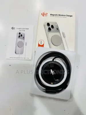 Q12 Wireless Phone Fast Charger High Speed Charging Pad
