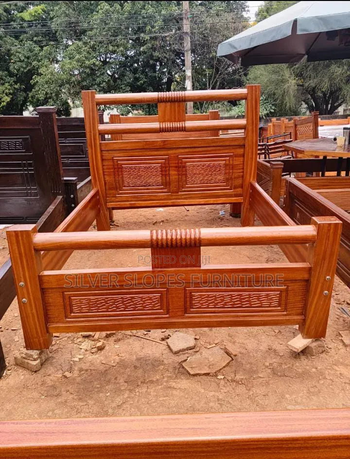 5by6 Mahogany Bed
