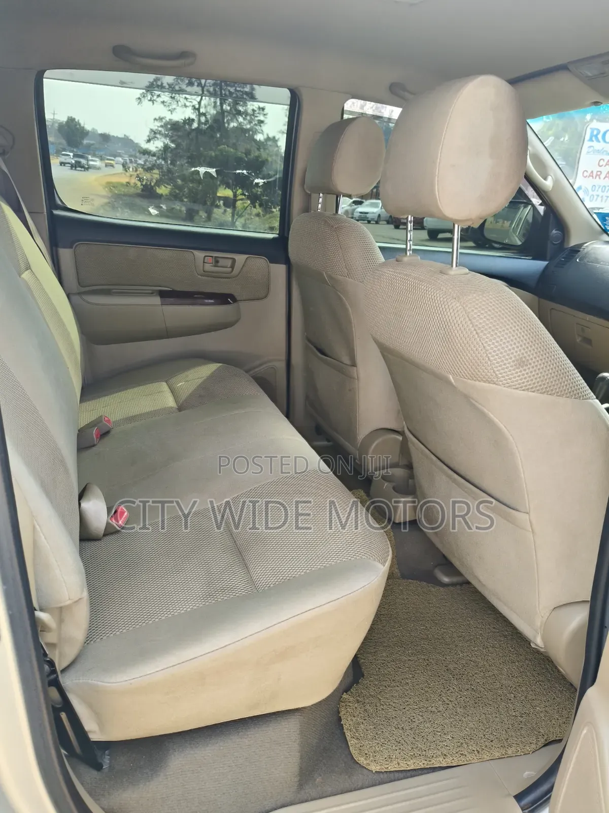 Toyota Hilux 2015 Silver