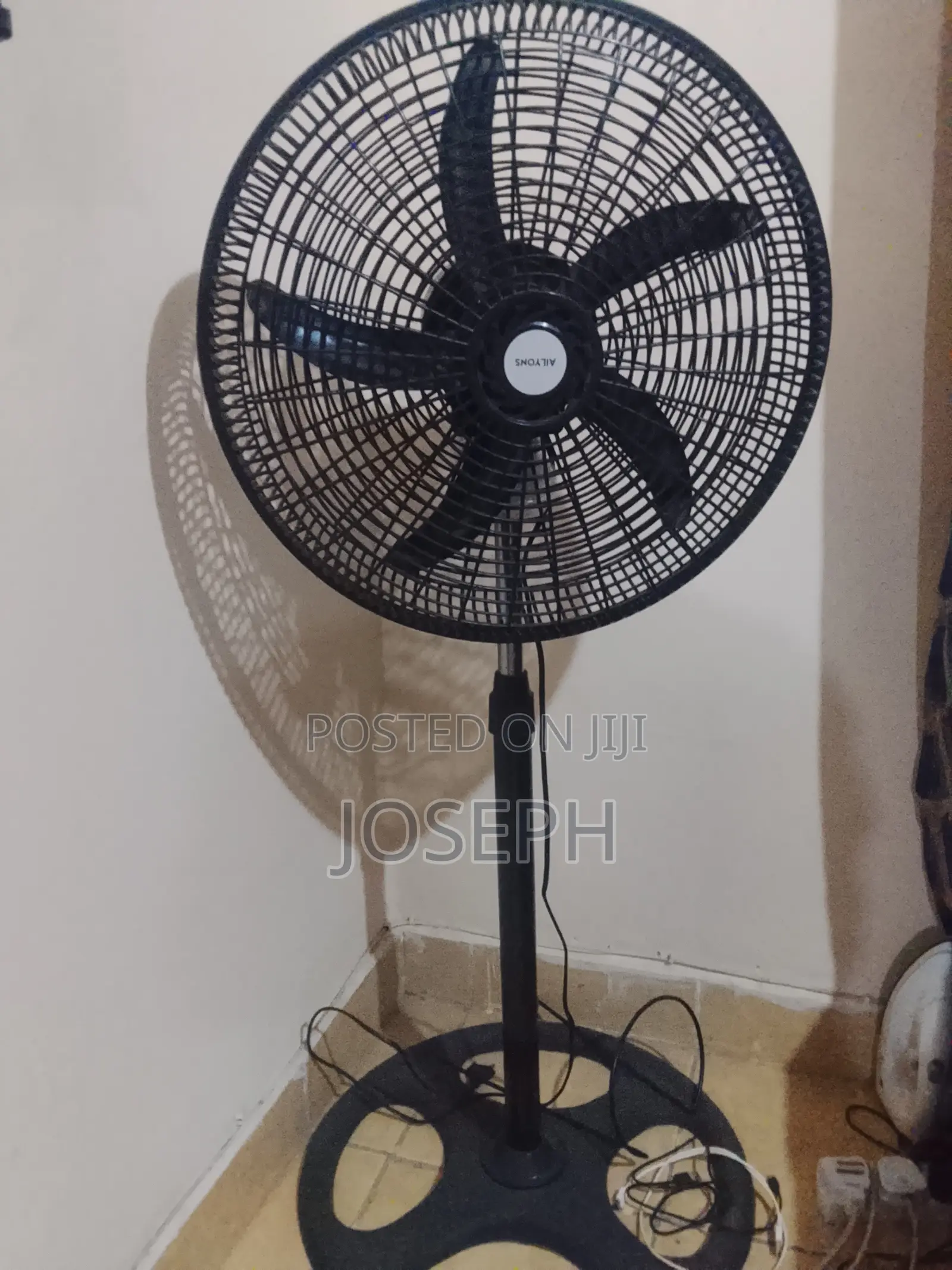 AILYONS 18"Fan