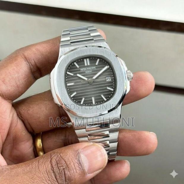 Automatic Patek Philippe Nautilus Premium Edition.