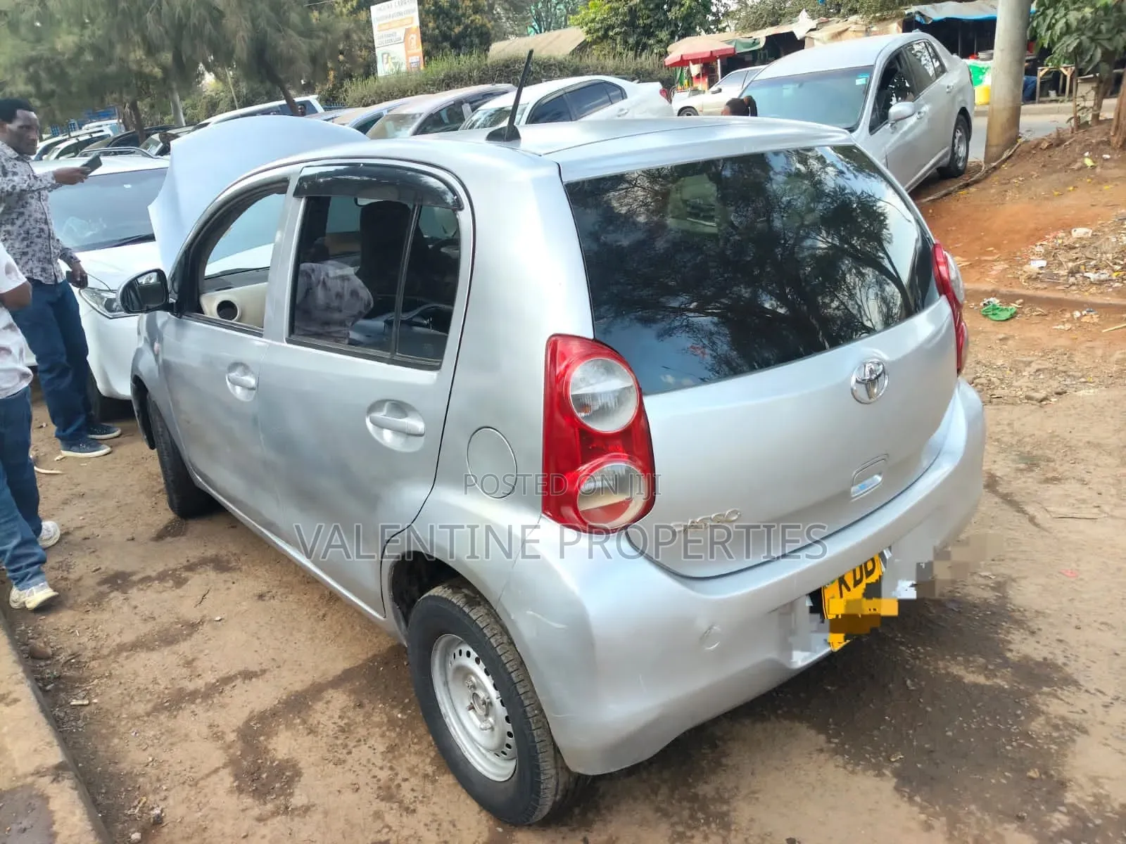 Toyota Passo 2013 Silver