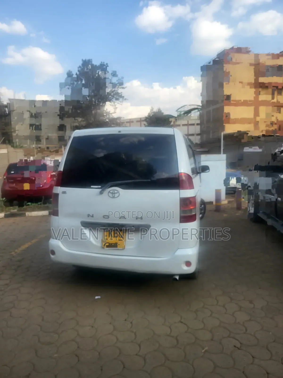 Toyota Noah 2006 White