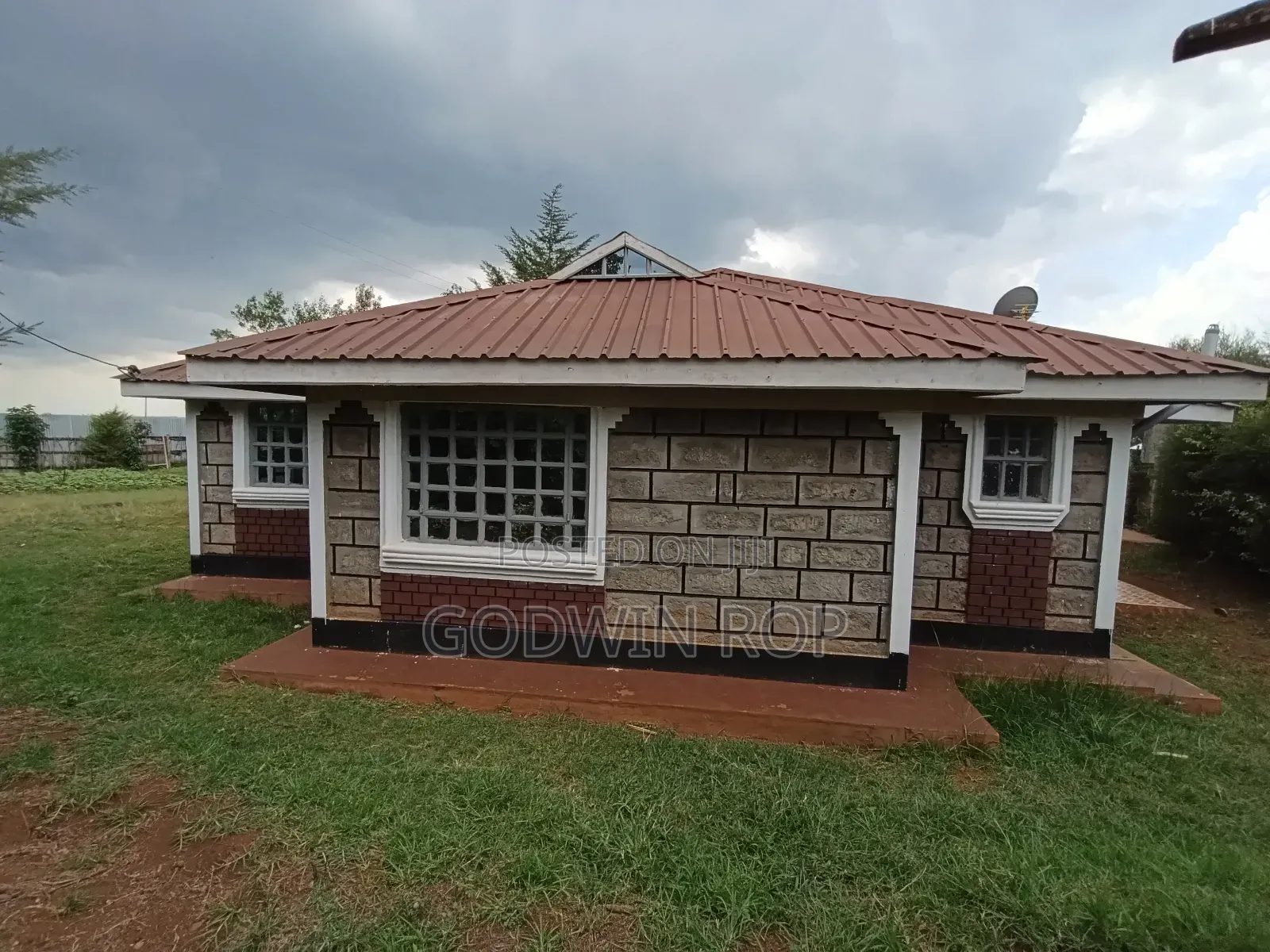 3bdrm House in Kapteldon, Simat for sale