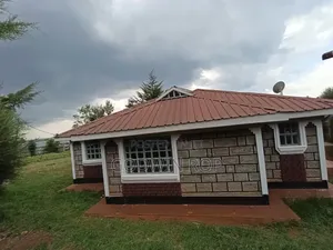 3bdrm House in Kapteldon, Simat for sale
