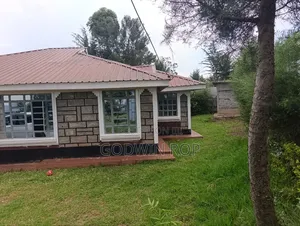 3bdrm House in Kapteldon, Simat for sale