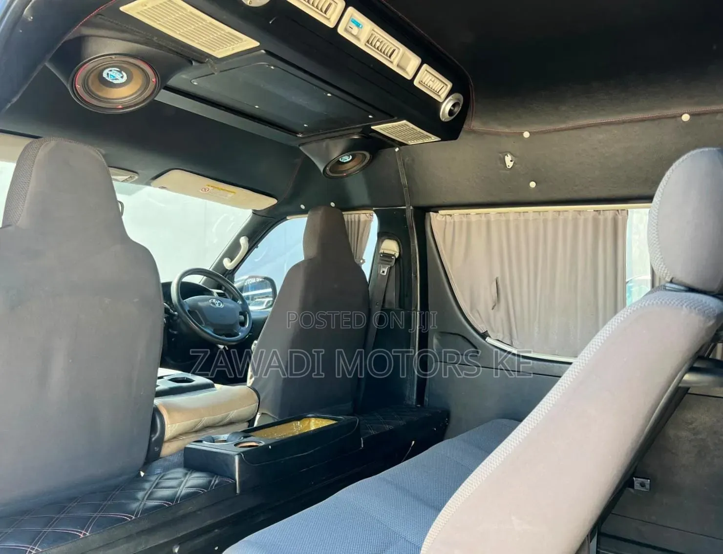 Toyota HiAce 2019 Silver