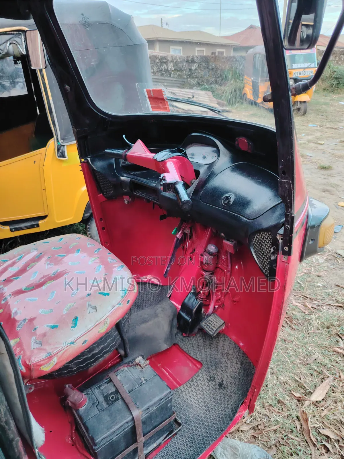Piaggio 2021 Red