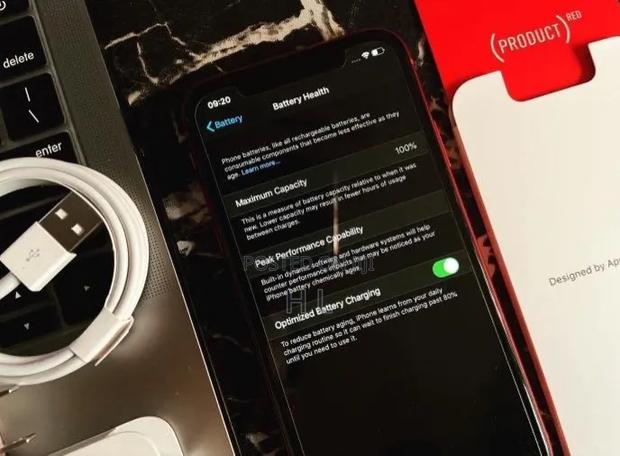 Apple iPhone 11 256 GB Red - thumbnail 4