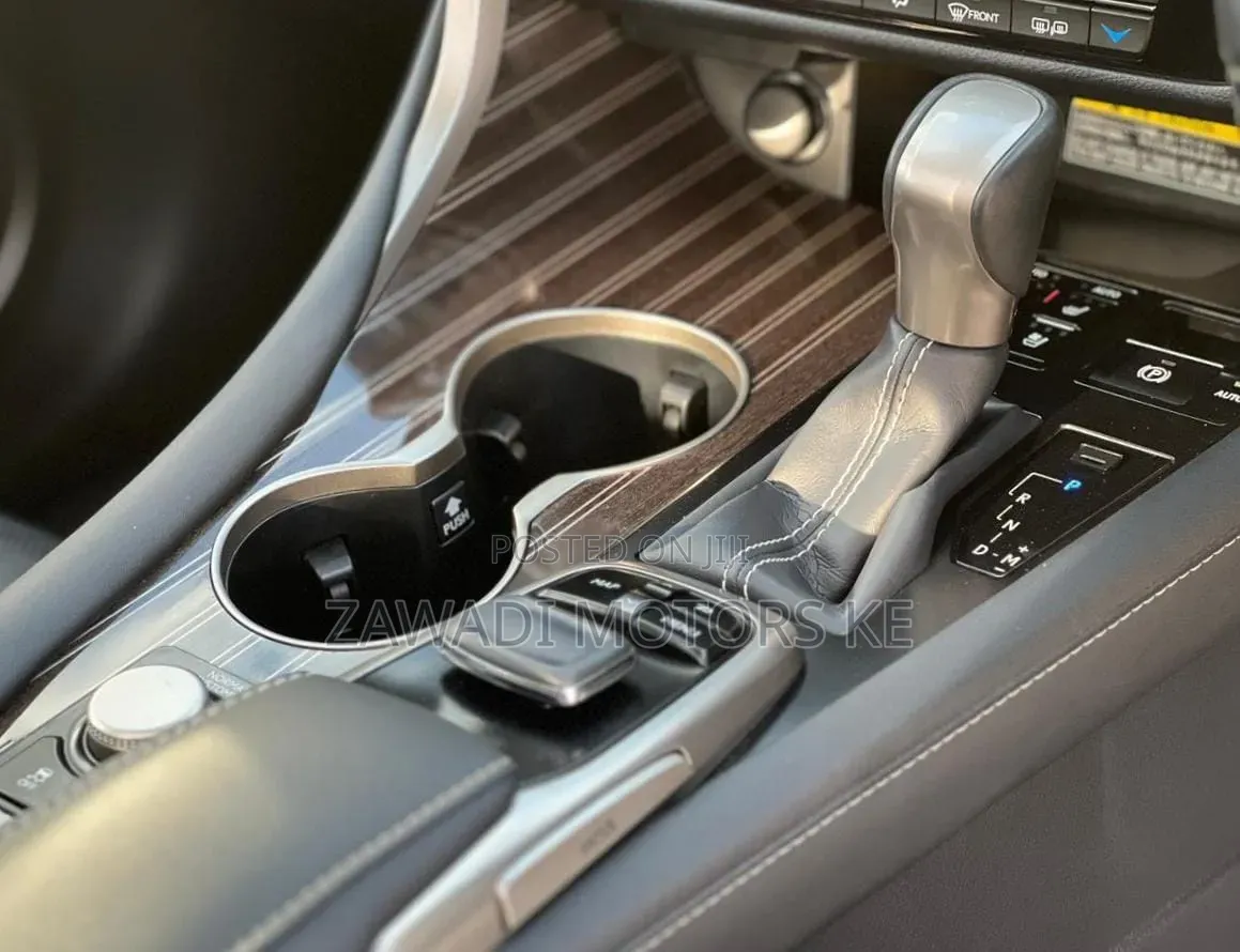 Lexus RX 300 2WD 2019 White