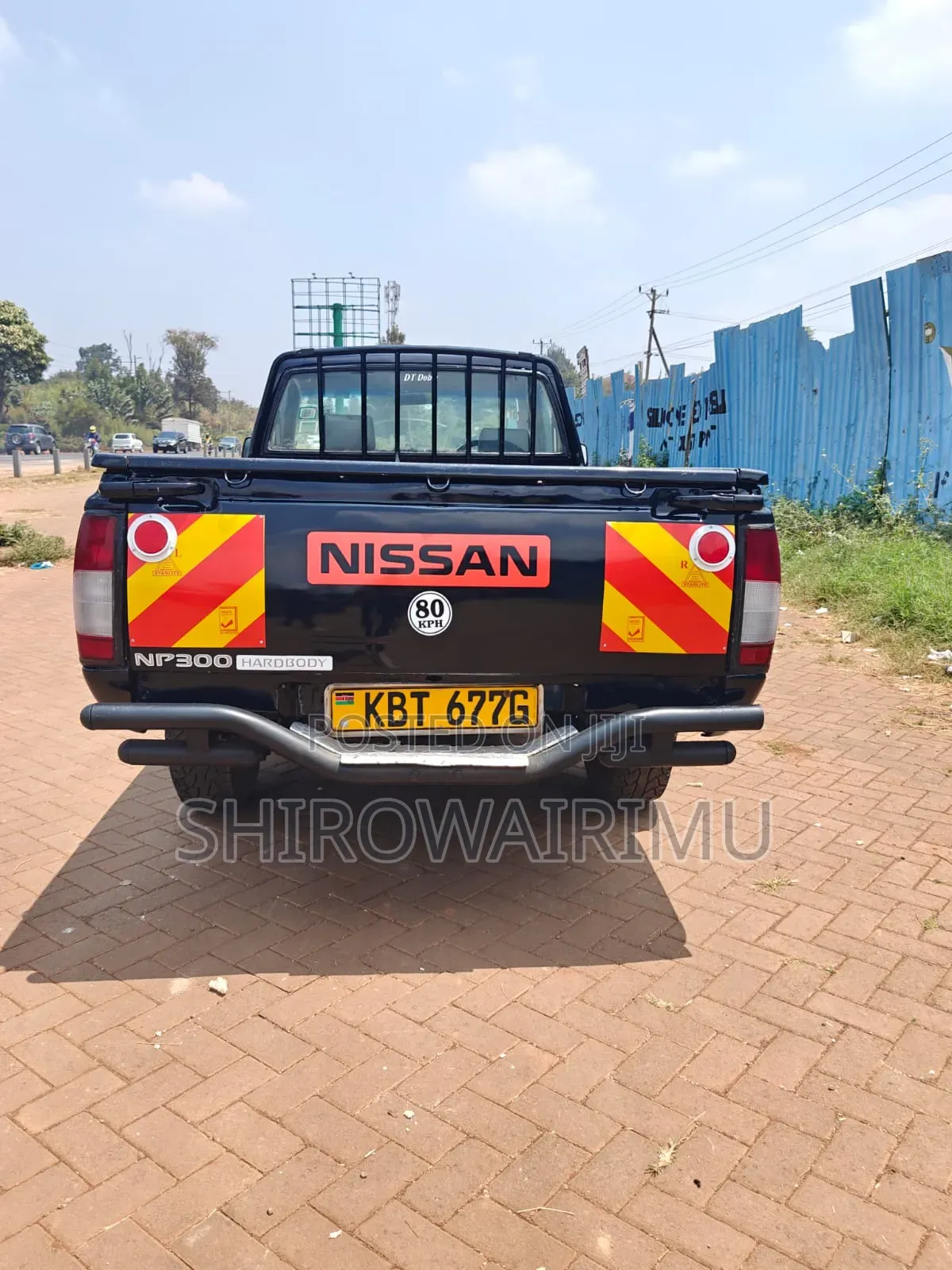 Nissan Hardbody 2012 Blue