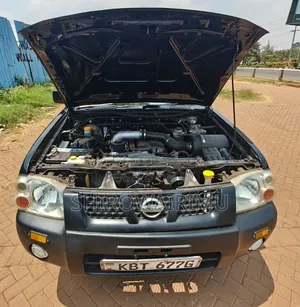 Nissan Hardbody 2012 Blue