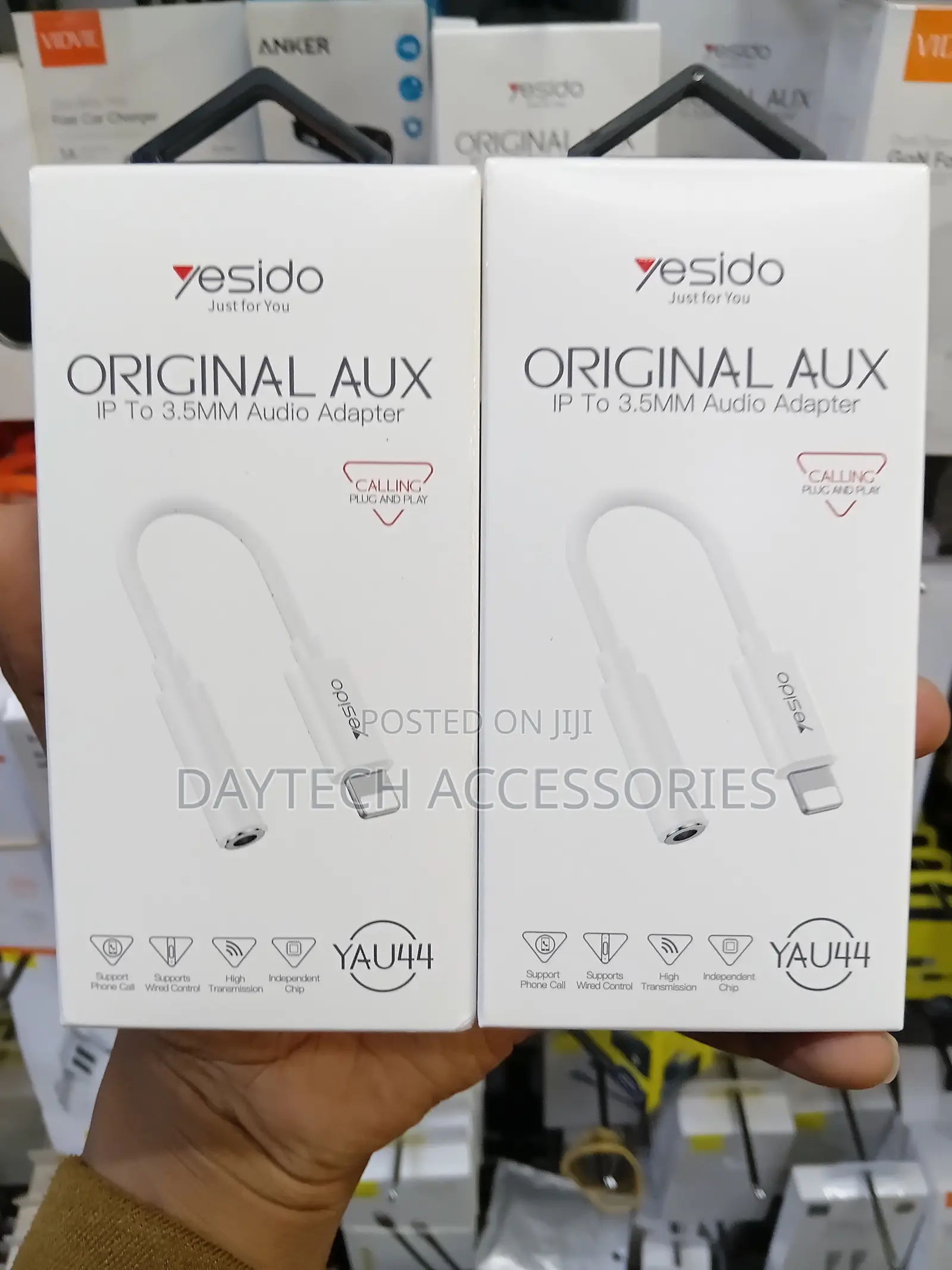 Yesido Lightning to 3.5mm Aux Female Audio Adapter 30cm - White