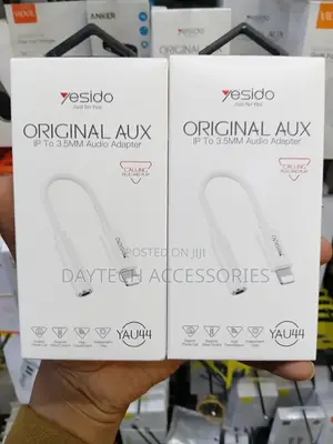 Yesido Lightning to 3.5mm Aux Female Audio Adapter 30cm - White