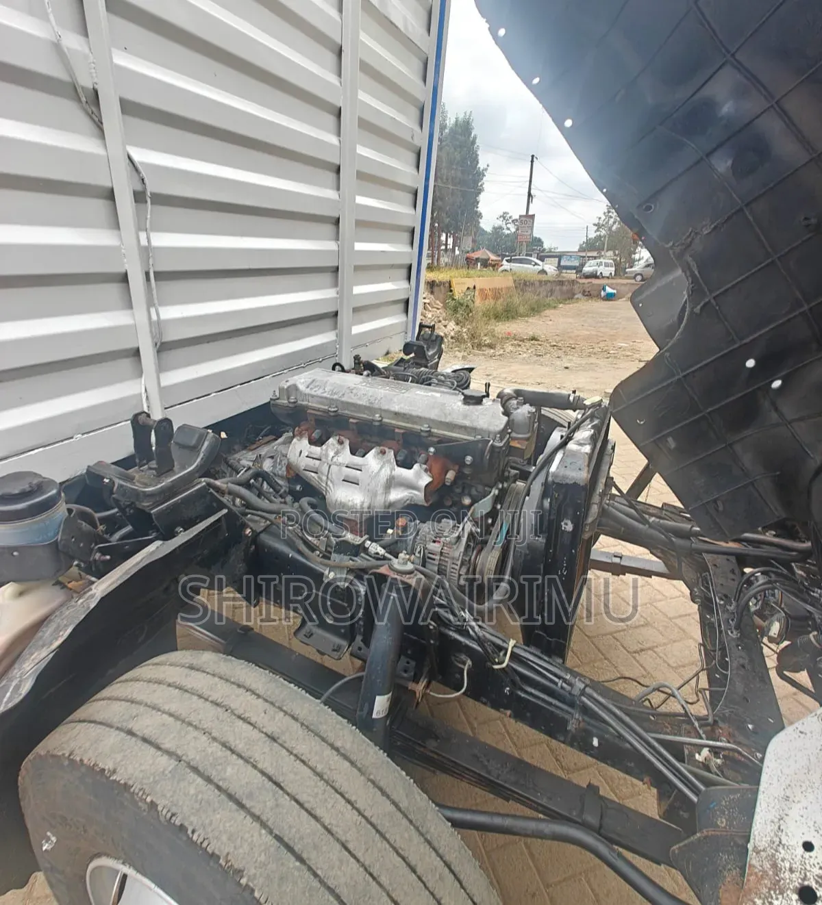 Isuzu NPR Year 2016 Cc 4300