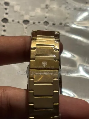 Poedagar 930 Gold Watch