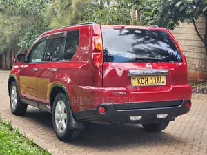 Nissan X-Trail 2009 Red