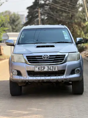 Toyota Hilux Revo Double Cab Deisel 2.8 AWD 2016 Silver