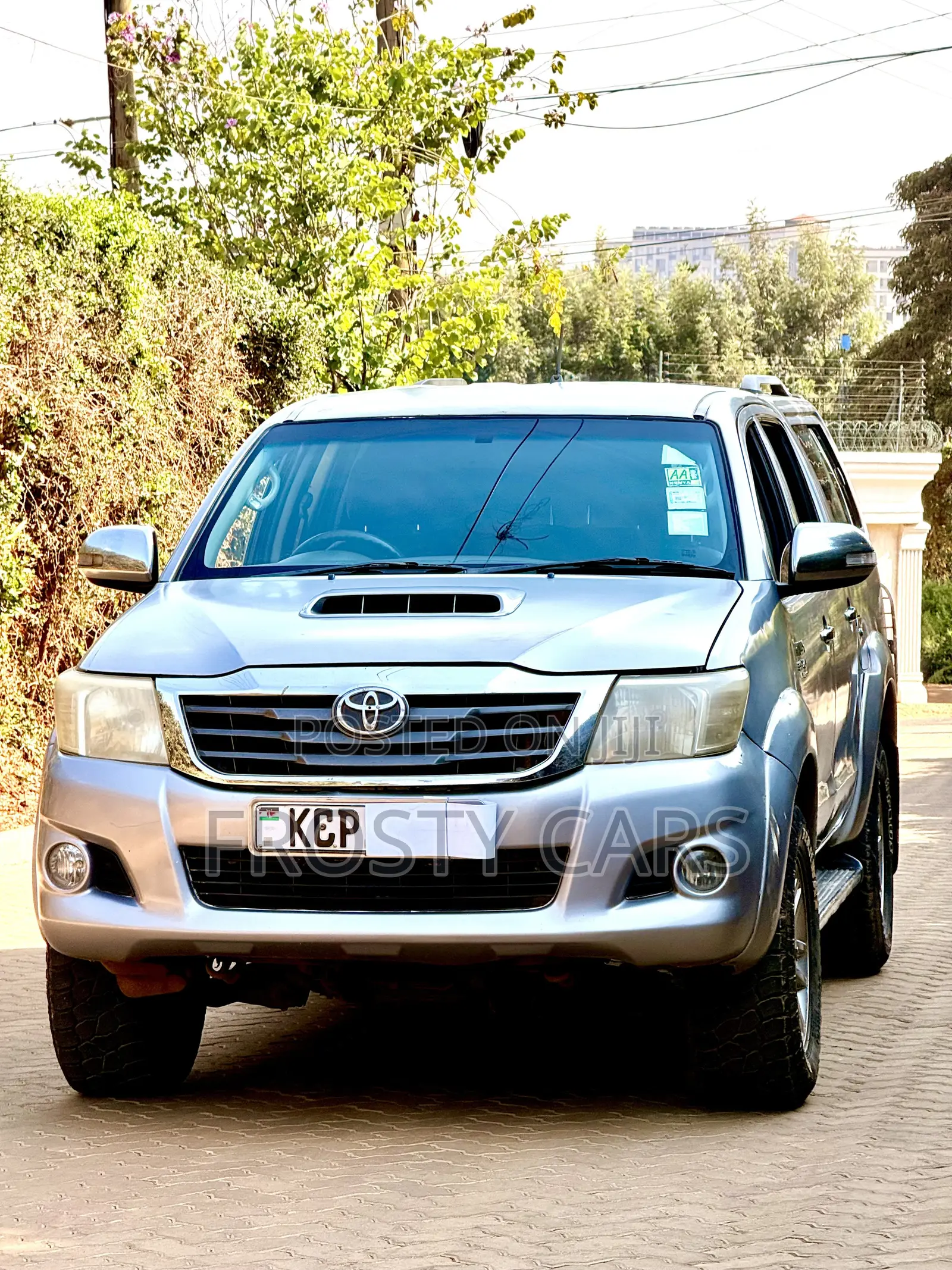 Toyota Hilux Revo Double Cab Deisel 2.8 AWD 2016 Silver