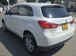 Mitsubishi RVR 2018 White