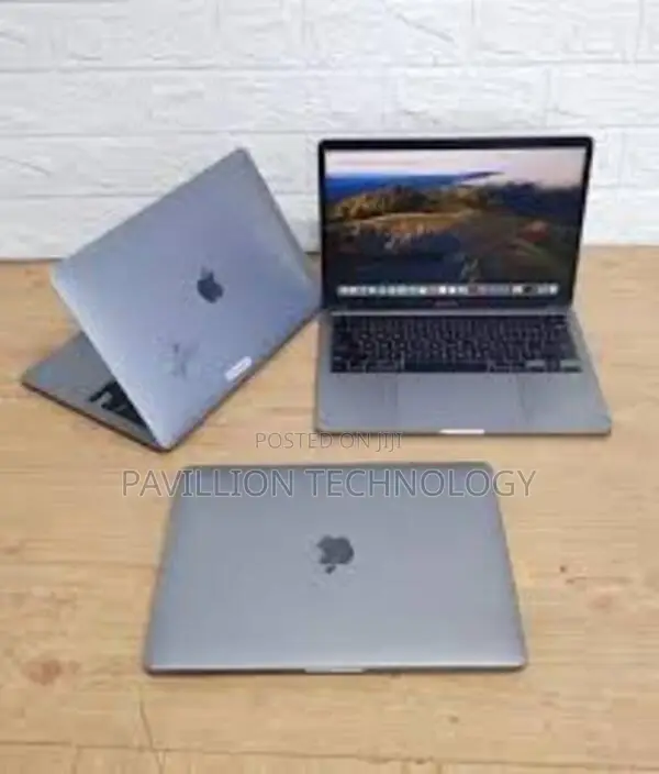 Laptop Apple MacBook Pro 2020 32GB Intel Core i7 SSD 512GB