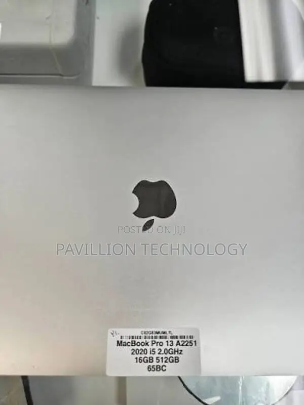 Laptop Apple MacBook Pro 2020 32GB Intel Core i7 SSD 512GB