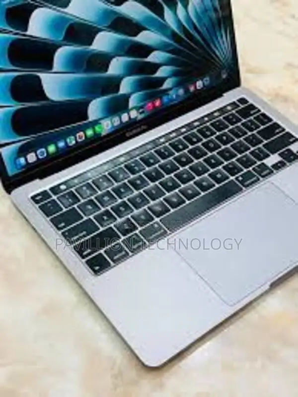 Laptop Apple MacBook Pro 2020 32GB Intel Core i7 SSD 512GB