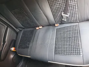 Black 5 Seatertop Cushion With Breathable Mesh and Beaded Centre Panrl