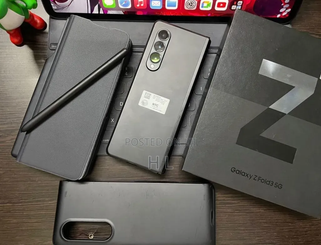 Samsung Galaxy Z Fold 3 256 GB Black