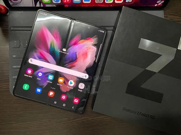 Samsung Galaxy Z Fold 3 256 GB Black