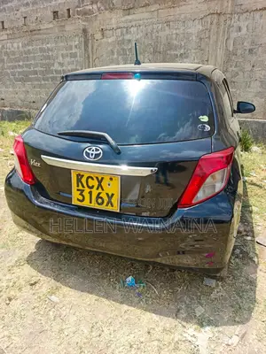 Toyota Vitz 2012 Black