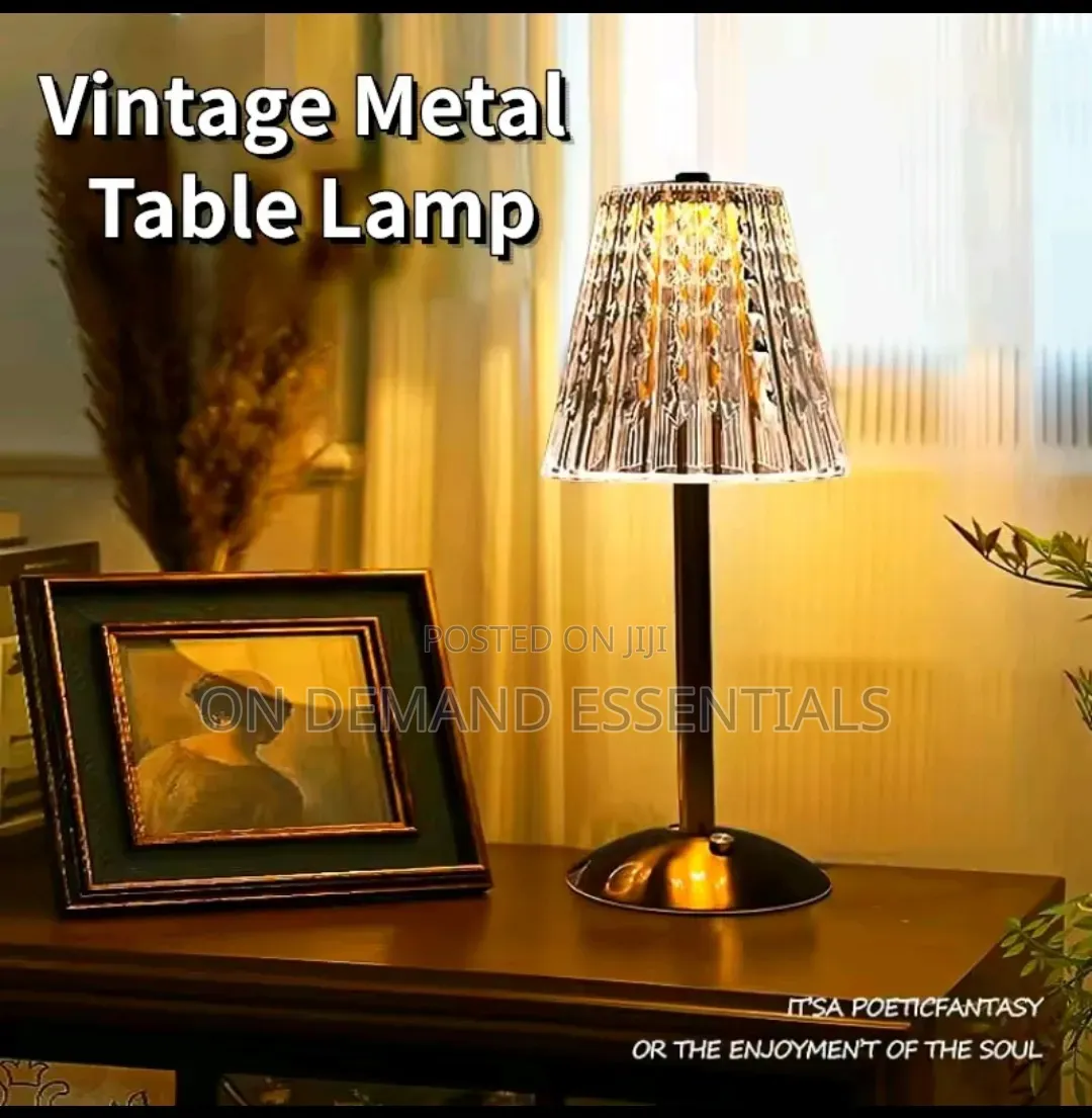 Lovely Diamond Crystal Bedside Lamp With Different Light Modes