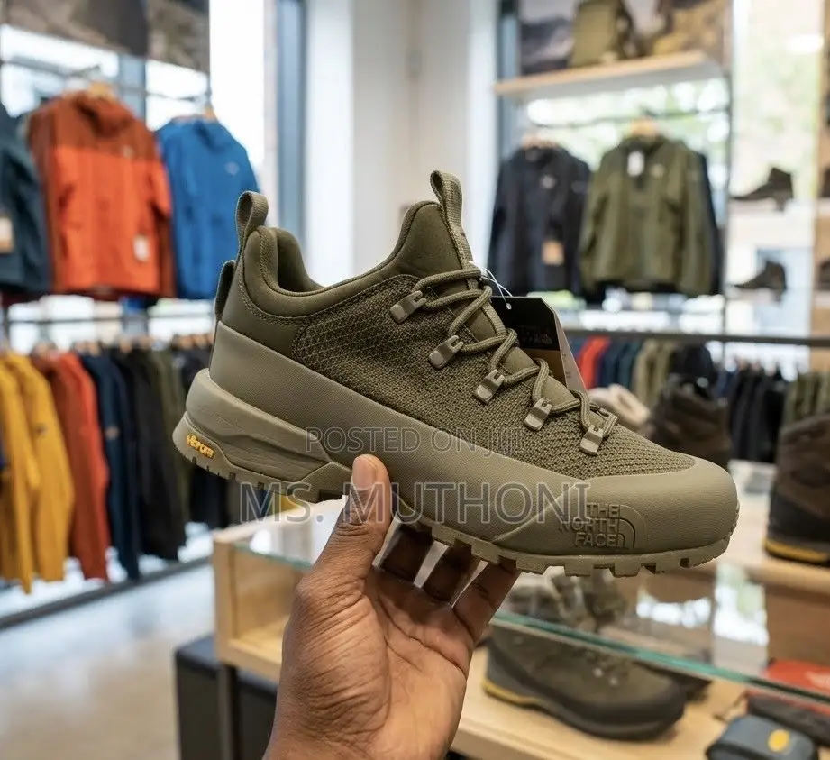 Theo North Face Glenclyffe Low. Size 40-45