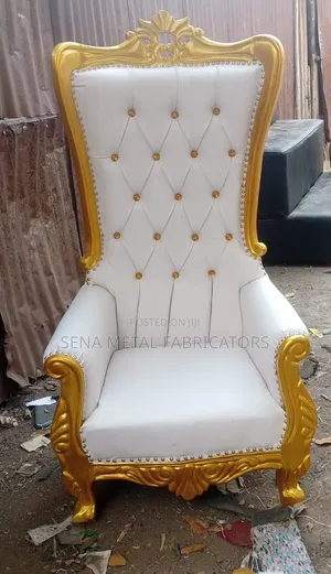 Wooden King-Size Chairs With Curved Designs