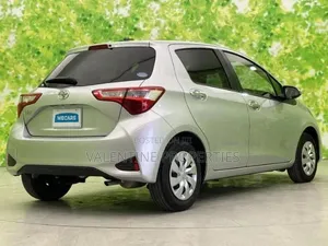 Toyota Vitz 2019 Silver