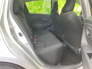 Toyota Vitz 2019 Silver