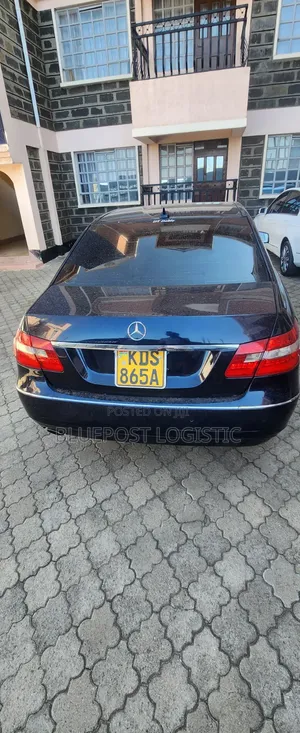Mercedes-Benz E250 2012 Blue