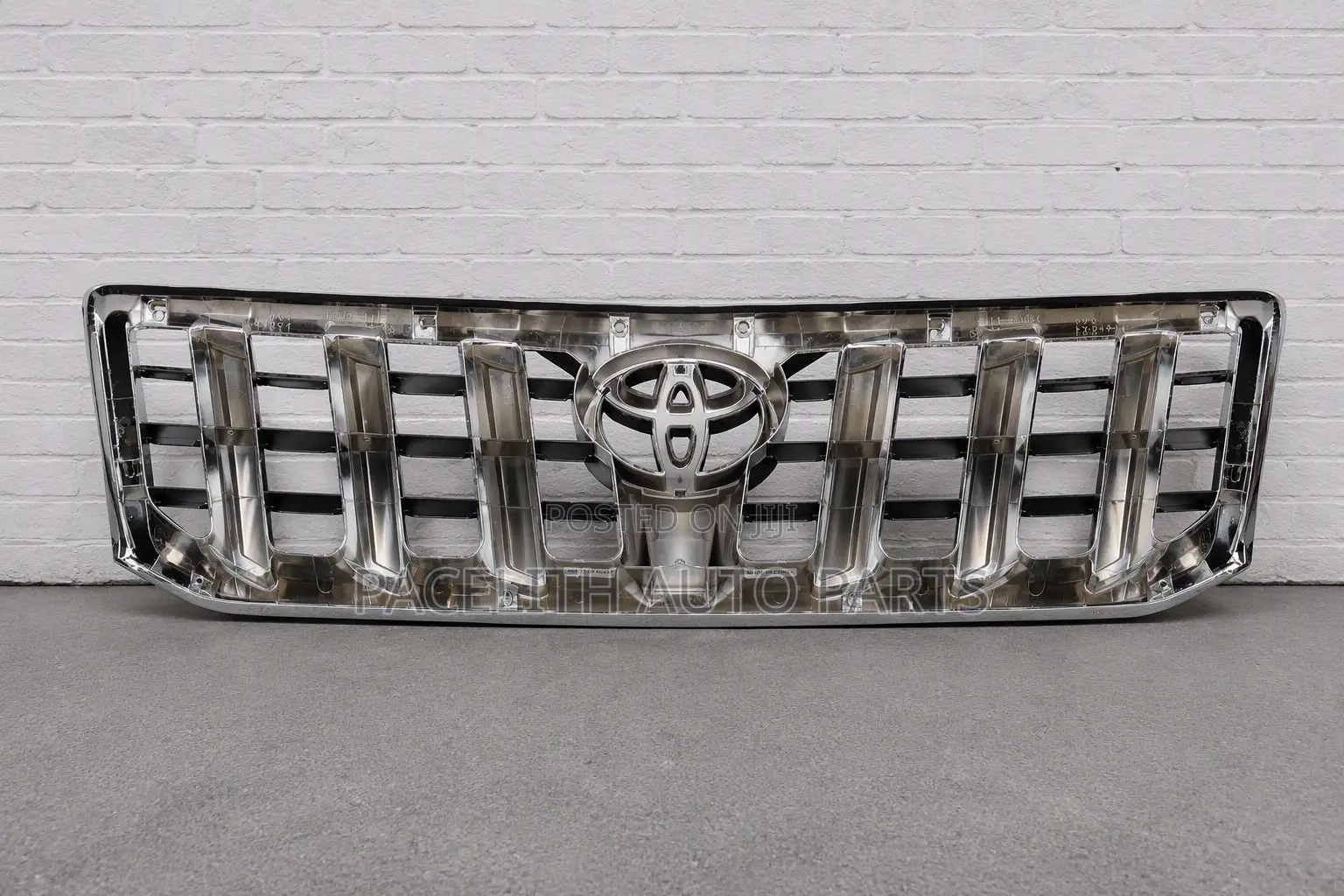 Front Grille Toyota Land Cruiser Prado 120 2003/2004/2005/2008 Chrome